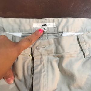 Authentic Women’s Vans khaki pants•VERY COMFY!!